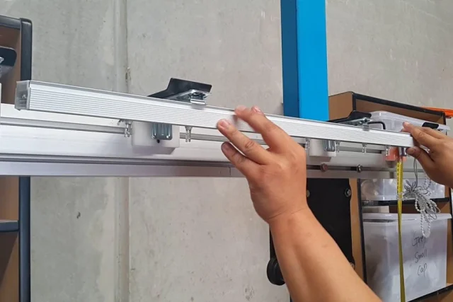 assembly and functional check of window blind components